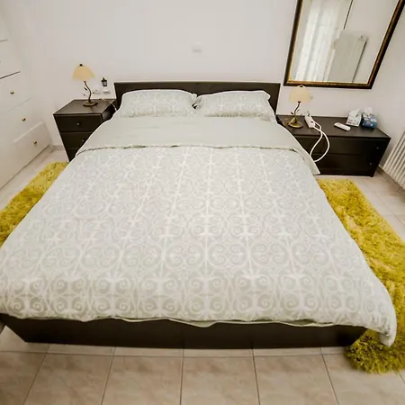 Downtown Meteora 公寓 卡兰巴卡